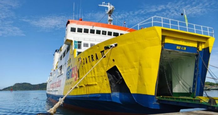 kmp jatra ii Colorful ferry docked at the harbor - kmp jatra ii